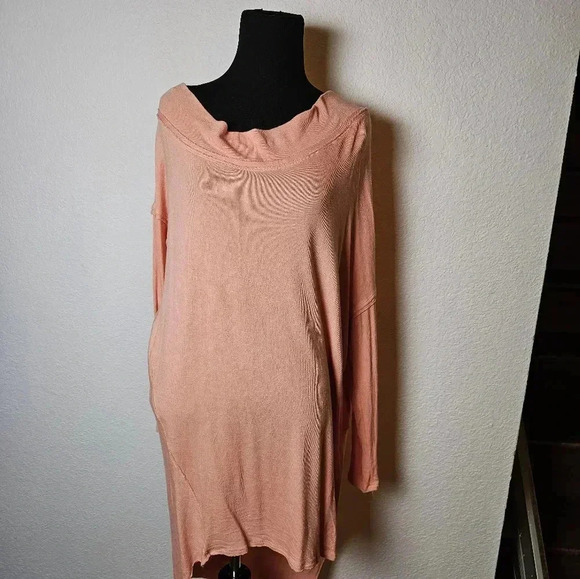 We The Free peach long asymmetrical tunic - Picture 4 of 10